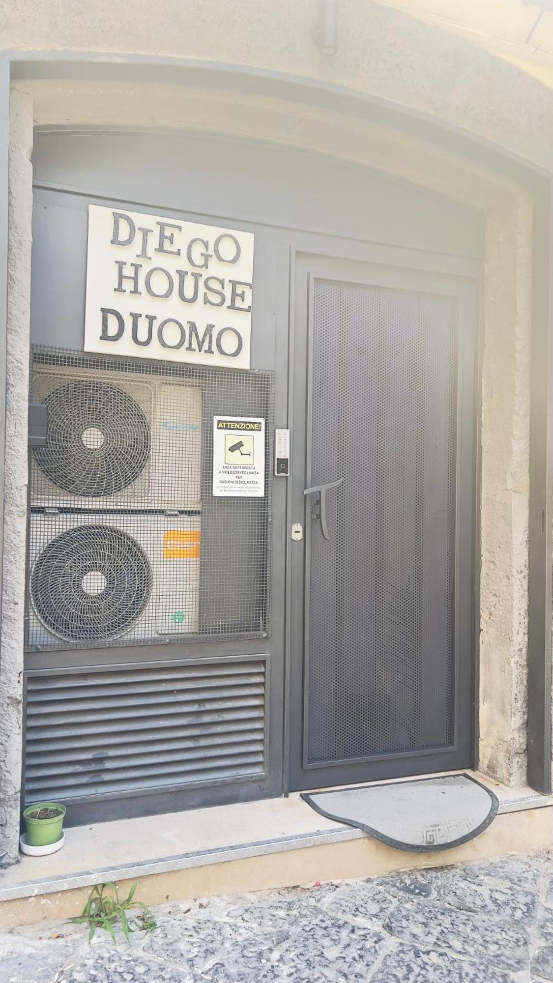 Diego Hause Duomo Naples Luaran gambar